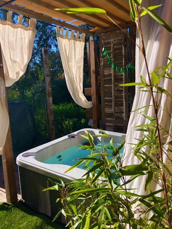 L'Oustaou B&B Piscine & Spa Besse-sur-Issole Екстериор снимка