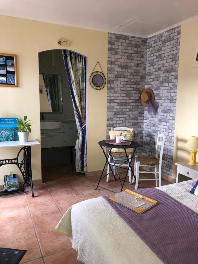 L'Oustaou B&B Piscine & Spa Besse-sur-Issole Екстериор снимка