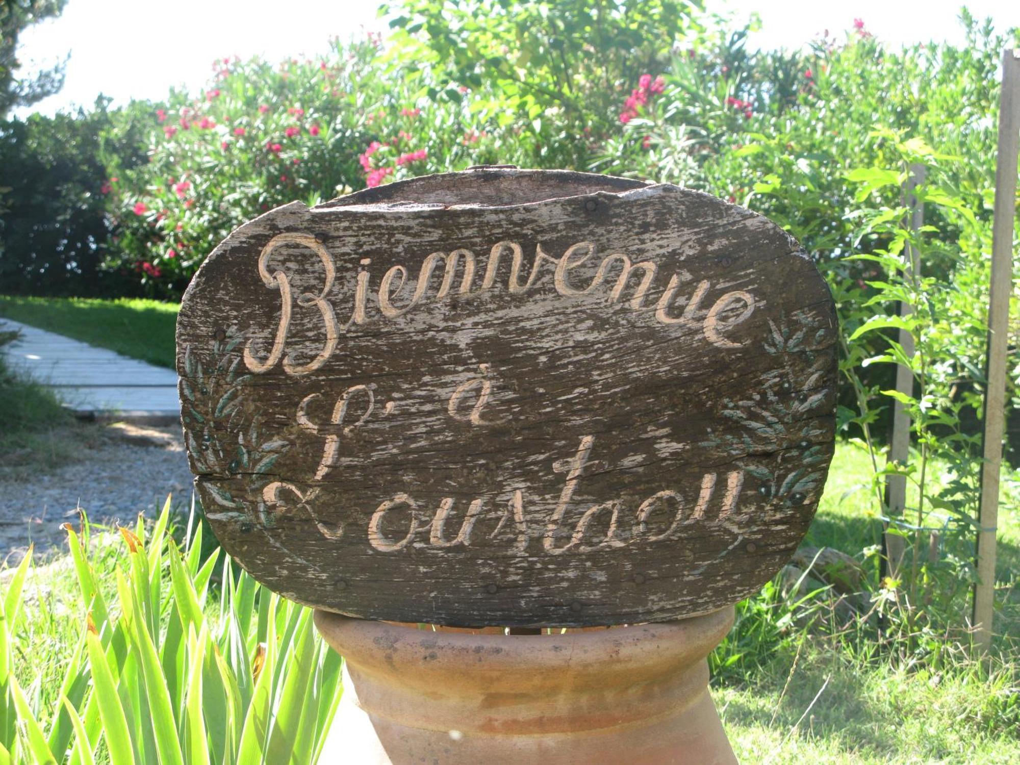 L'Oustaou B&B Piscine & Spa Besse-sur-Issole Екстериор снимка