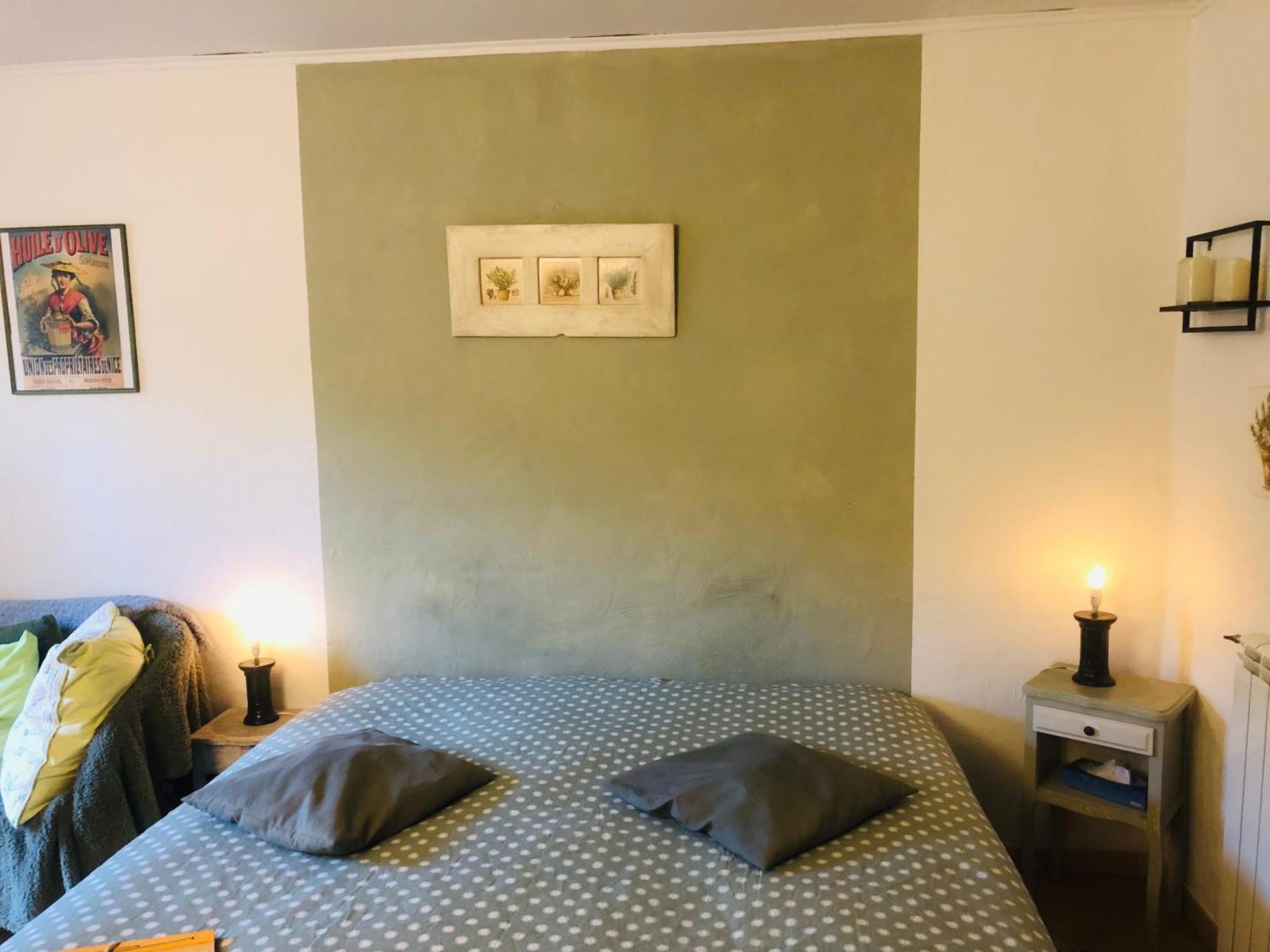 L'Oustaou B&B Piscine & Spa Besse-sur-Issole Екстериор снимка